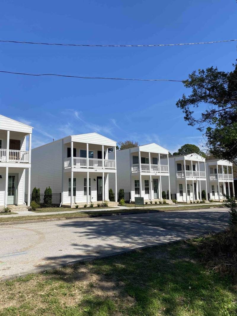 Hollywood Cottages